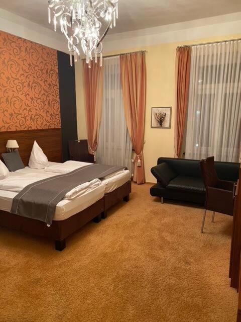 Hotel Restaurant Nassauer Loewen מראה חיצוני תמונה