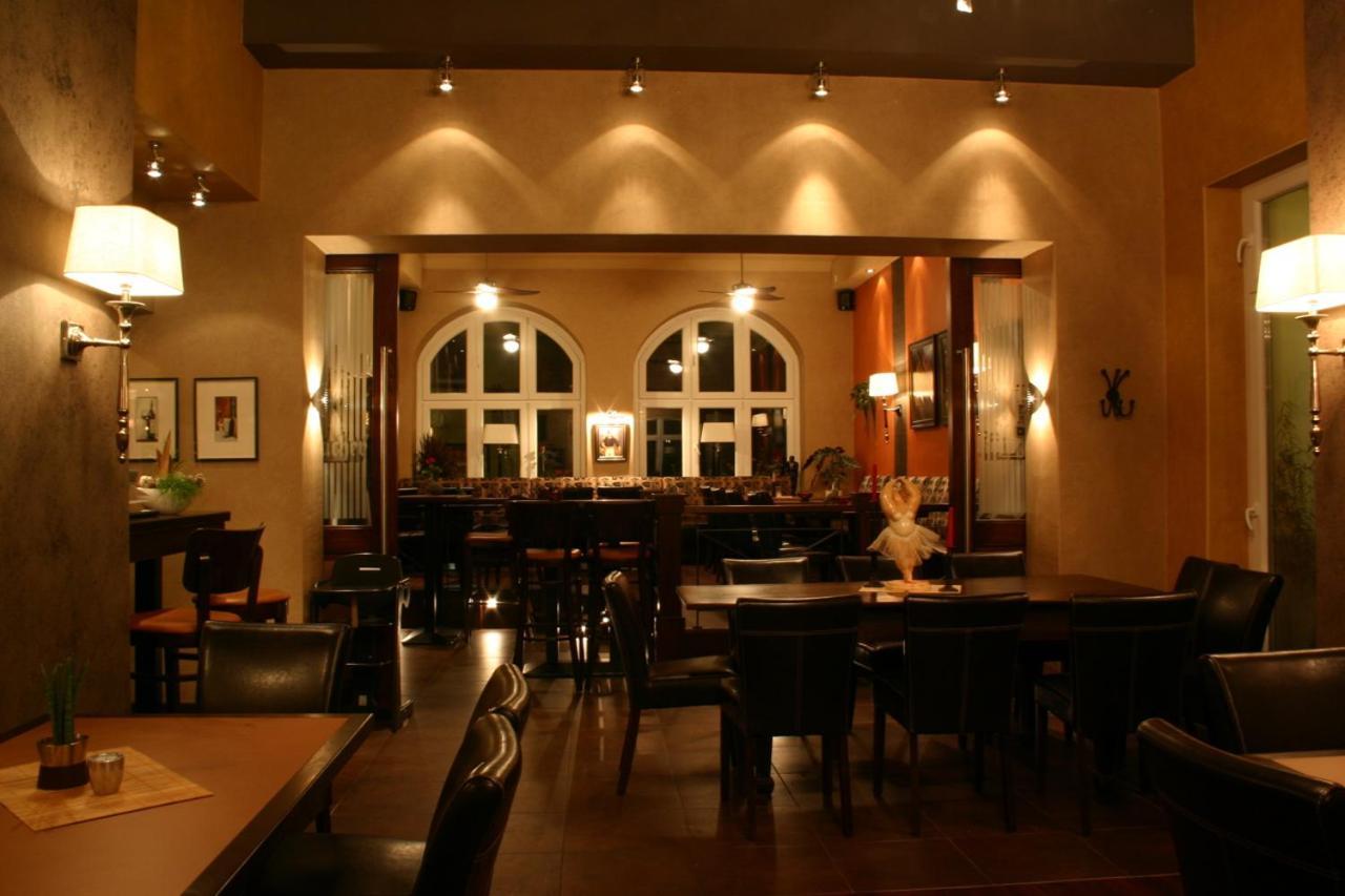Hotel Restaurant Nassauer Loewen מראה חיצוני תמונה